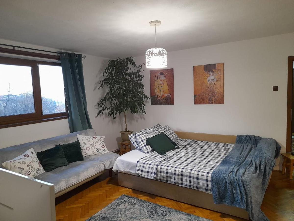 La Rossa Apartment Brasov Ngoại thất bức ảnh