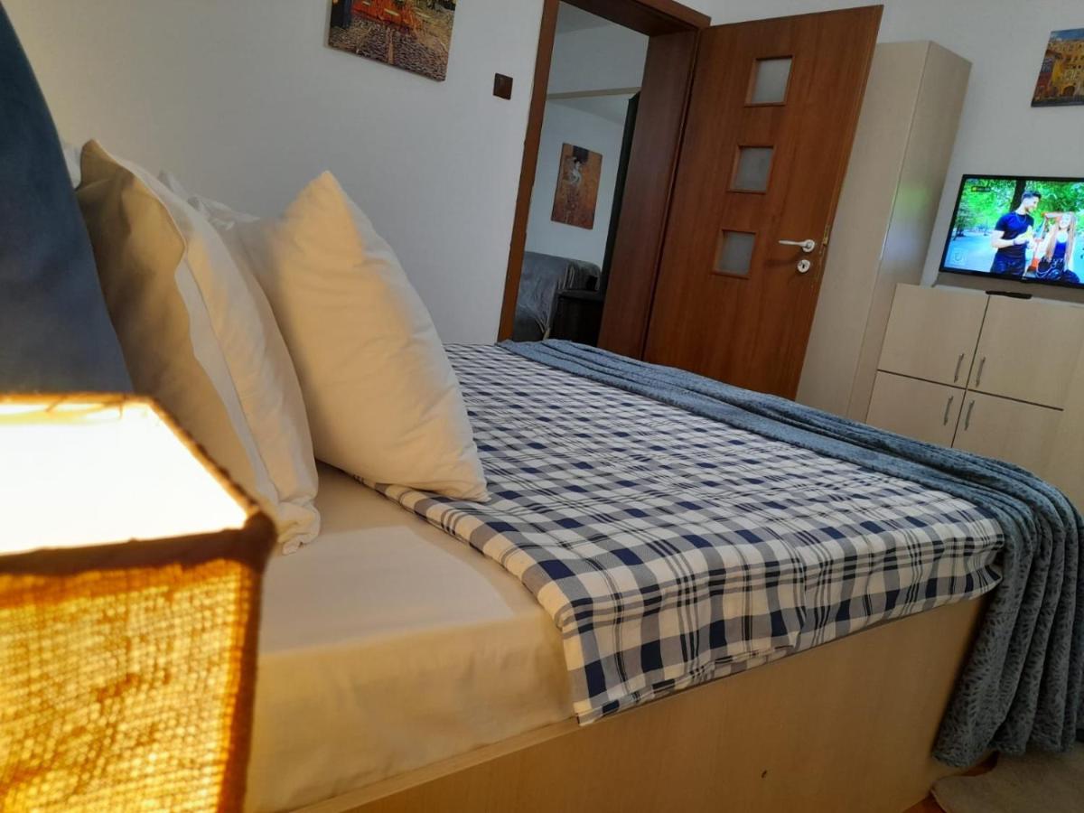 La Rossa Apartment Brasov Ngoại thất bức ảnh